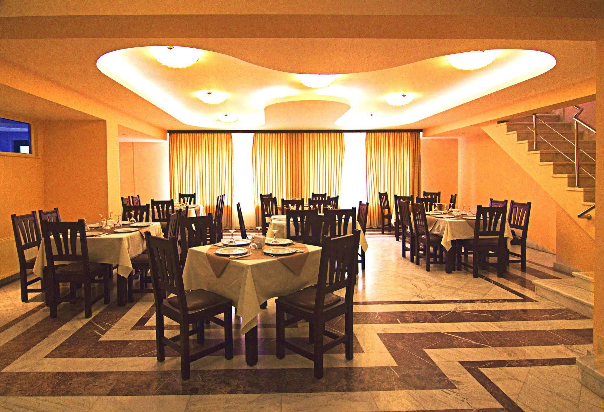 Hotel Floris Cheia (Prahova) Exterior foto
